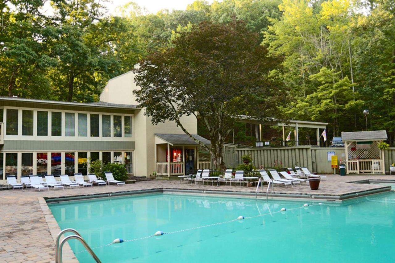 Eagles Nest Escape Apartment Gatlinburg Exterior photo